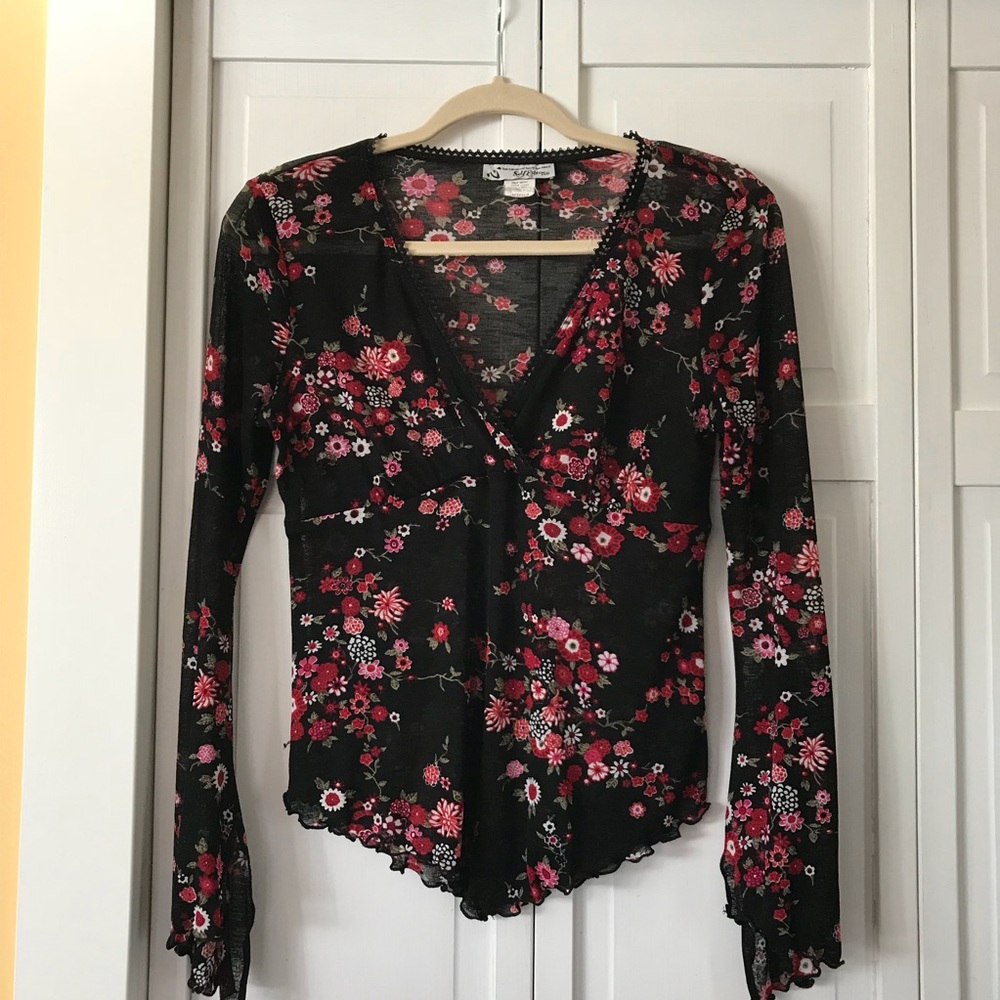 Black n red sheer feminine blouse